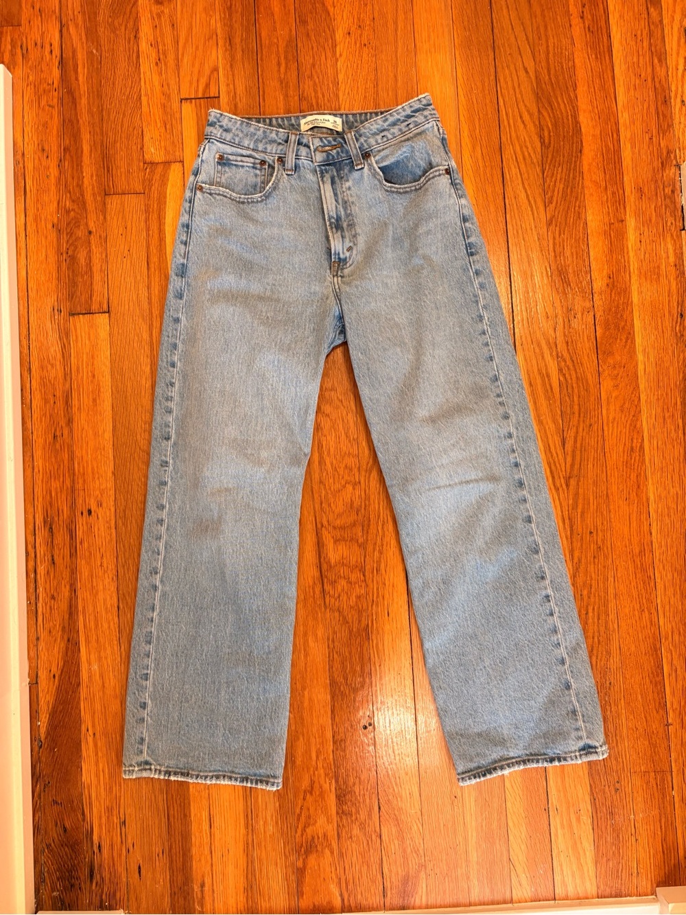 Abercrombie & Fitch ‘The 90’s Relaxed Jean High Rise’ Curve Love 26XS